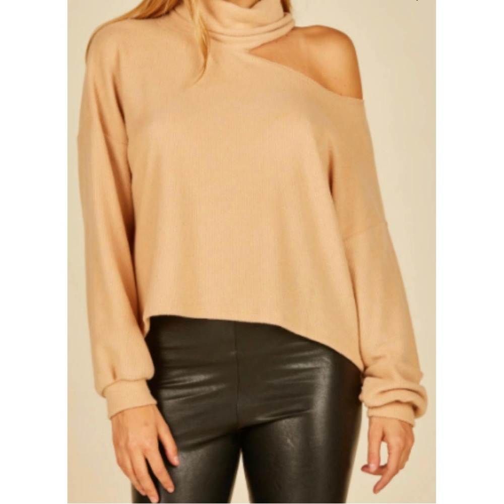 Vintage Havana Latte Turtleneck Sweater
